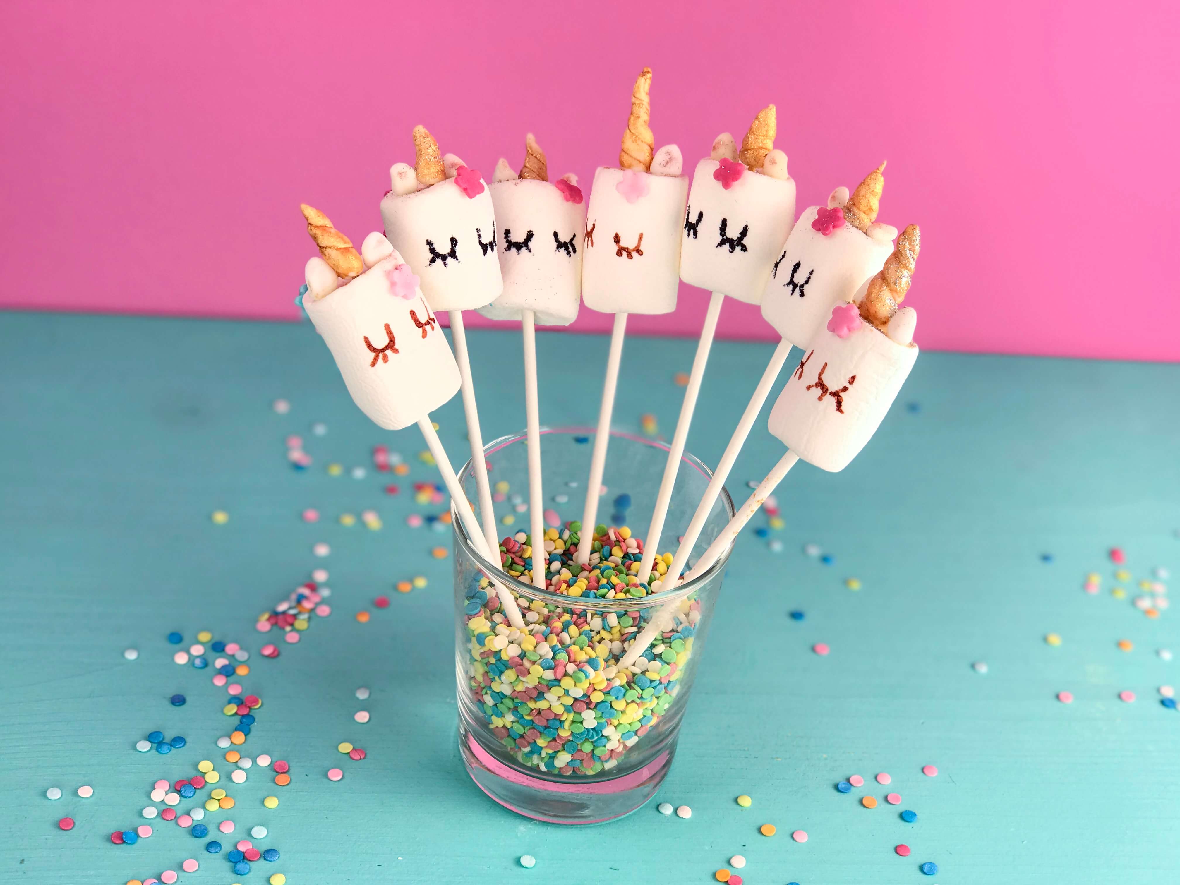 Einfache Einhorn Cake Pops - Evelyn im Tortenland